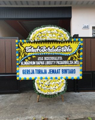 Papan Bunga Duka di Kaliangkrik