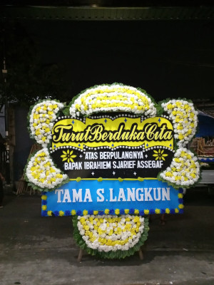 Papan Bunga Duka di Kaliangkrik